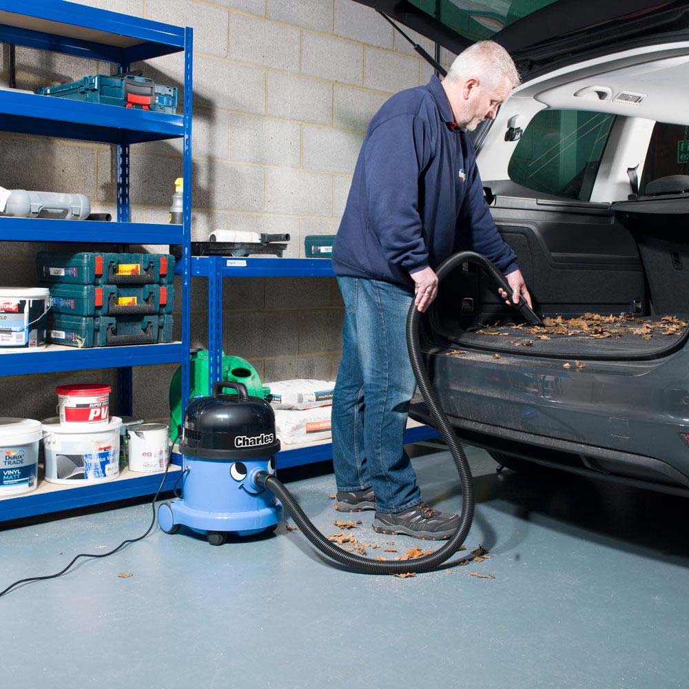 CVC 370 Lifestyle Home Vacuum Use - My Henry Canada