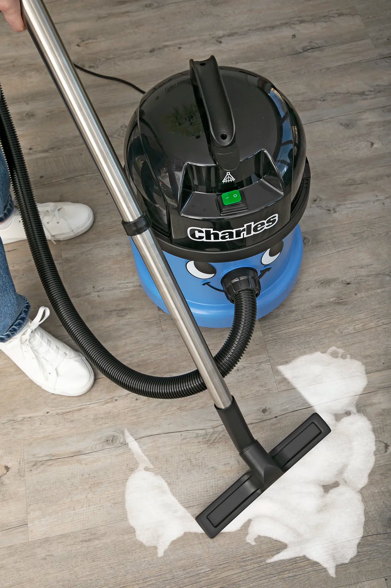Charles For Wet And Dry Messes - Henry For Home