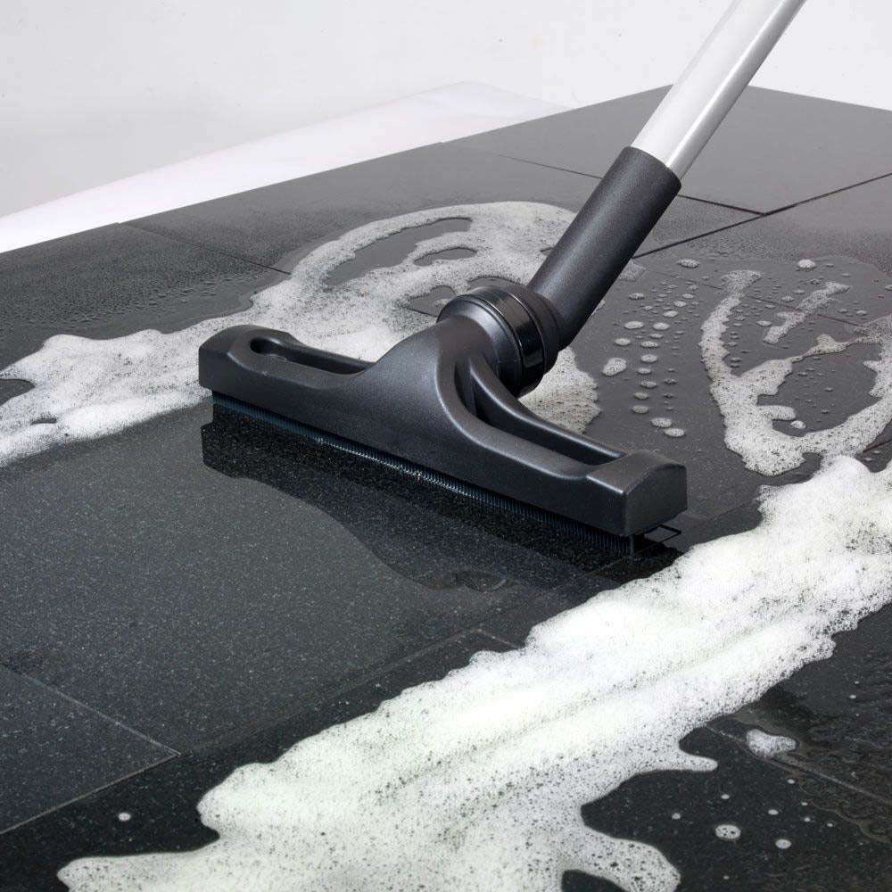 CVC 370 Lifestyle Cleaning Scene - Henry For Home