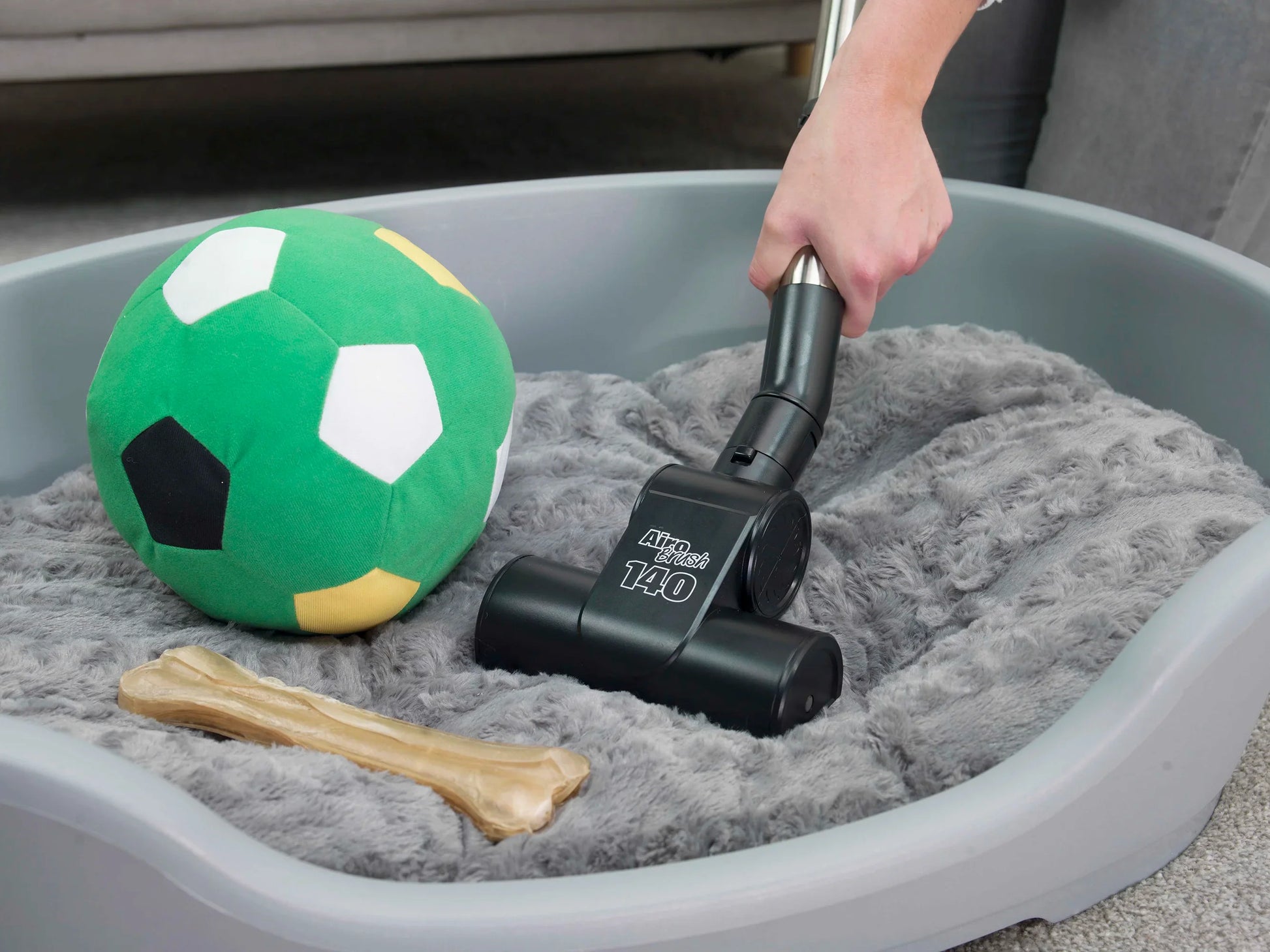 Henry PetCare 160 Home Cleaning Lifestyle - Henry For Home
