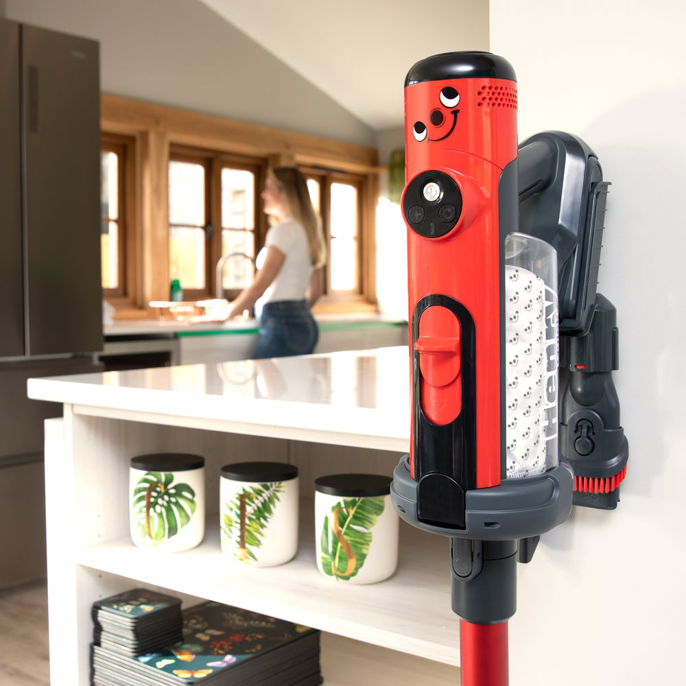 Henry Quick Vacuum Demonstration - My Henry Canada